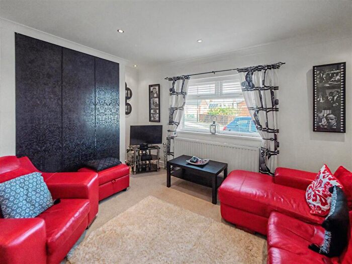 2 Bedroom Cottage For Sale In Sea View Street, Grangetown, Sunderland, SR2