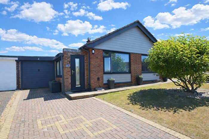 2 Bedroom Detached Bungalow For Sale In Flexible Accommodation * Shanklin, PO37