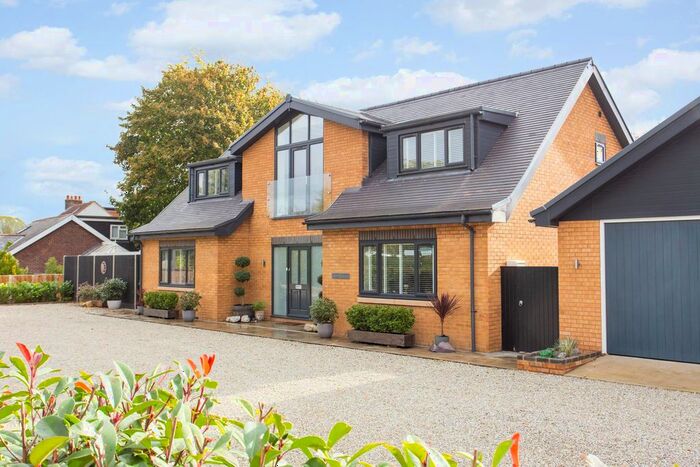 5 Bedroom Detached House For Sale In Canterbury Road, Wingham, CT3