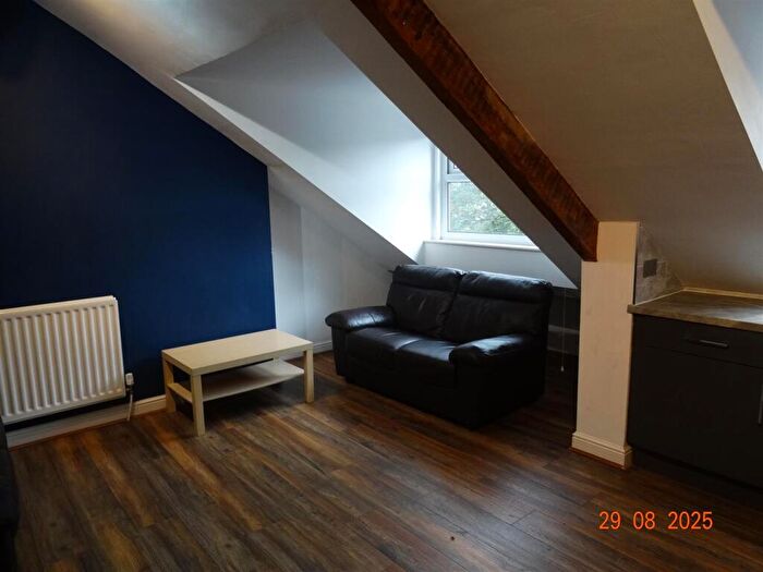 3 Bedroom Apartment To Rent In Osborne Terrace, Newcastle Upon Tyne, NE2