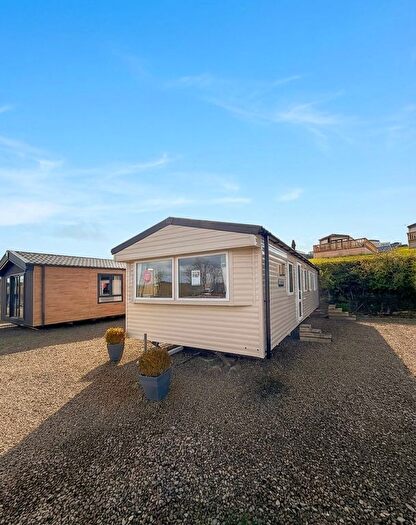 3 Bedroom Park Home For Sale In Holms Farm Road, Dalrymple, Ayr, KA6