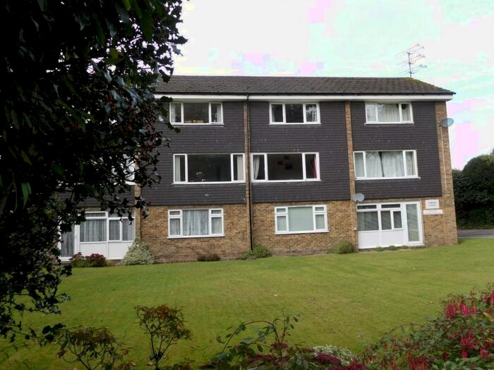 2 Bedroom Maisonette To Rent In North Parade, Horsham, RH12