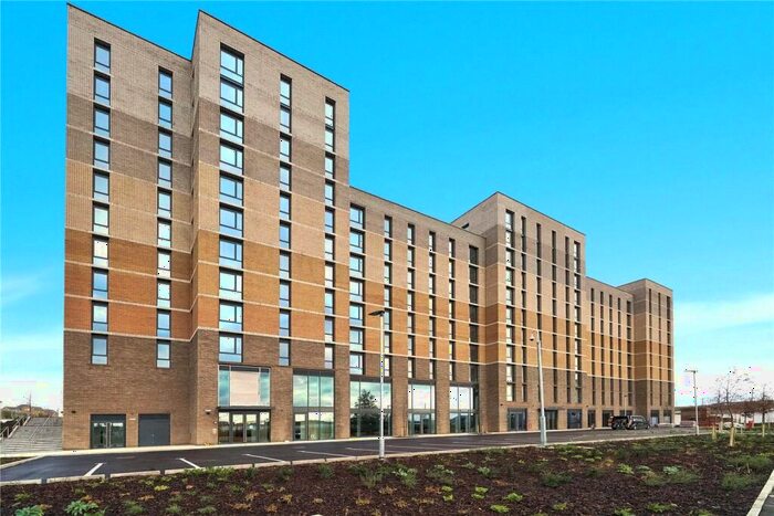 2 Bedroom Apartment To Rent In Viva Court, Kimpton Road, Luton, LU2