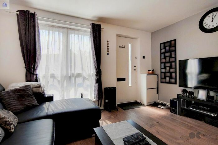 1 Bedroom Flat To Rent In Alphea Close, Colliers Wood, London, SW19