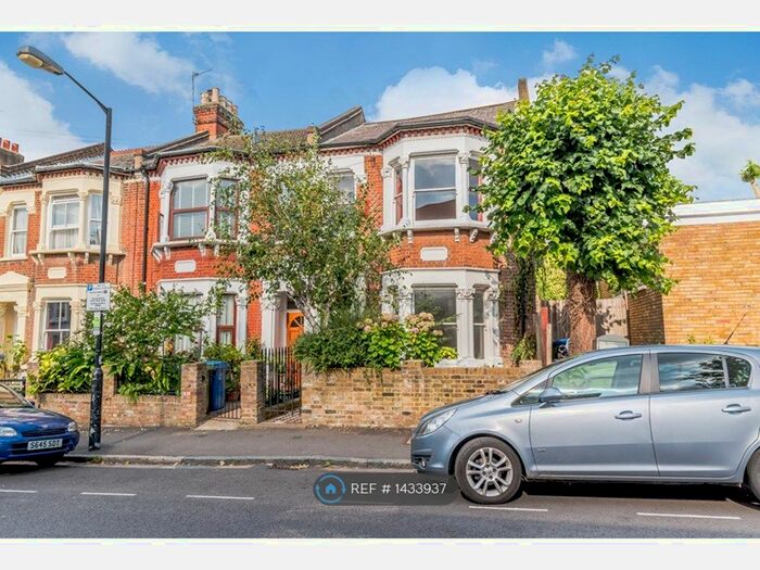 5 Bedroom End Of Terrace House To Rent In Bushey Hill Road, London, SE5