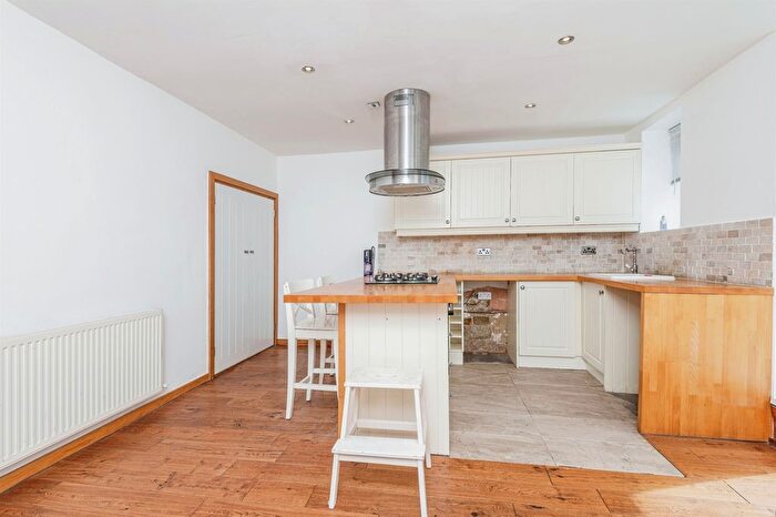 3 Bedroom Terraced House For Sale In Fartown, Pudsey, LS28