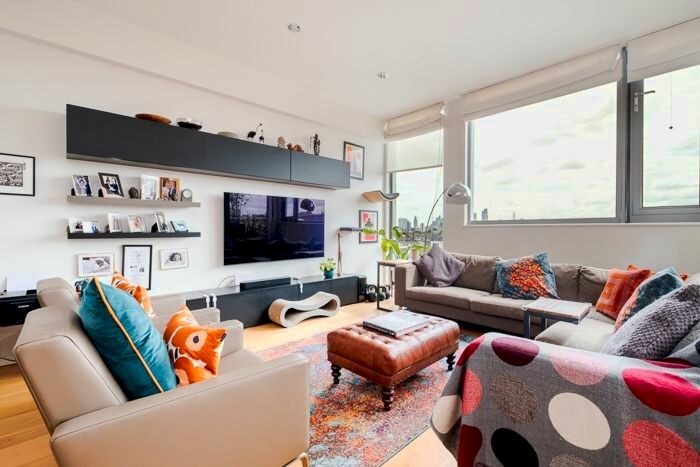 2 Bedroom Flat To Rent In Laycock Street, London, N1