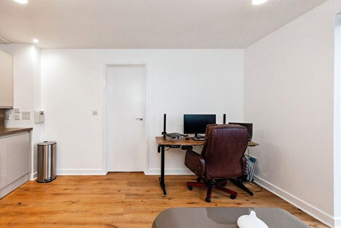 1 Bedroom Flat For Sale In Elwick Road, Ashford, TN23