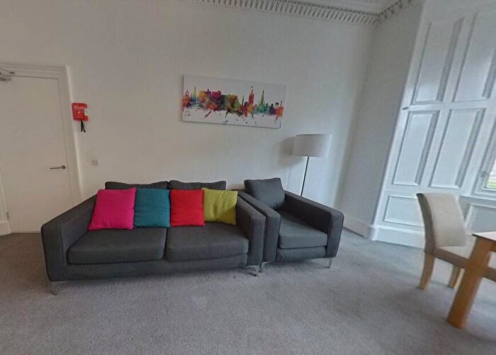 4 Bedroom Flat To Rent In East Preston Street, Edinburgh, EH8