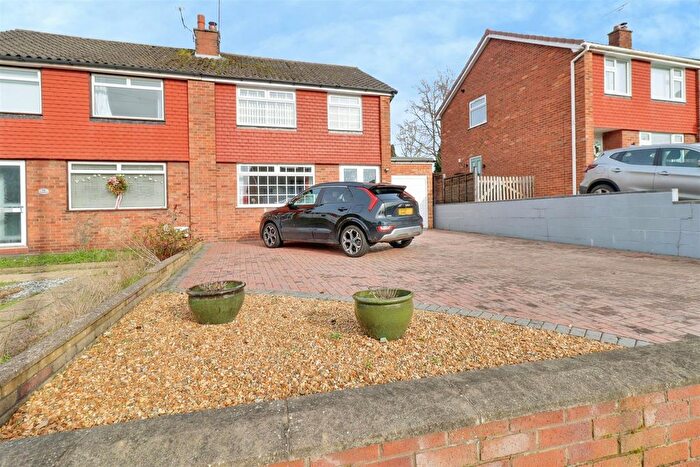 3 Bedroom Property For Sale In Woodnoth Drive, Shavington, Crewe, CW2