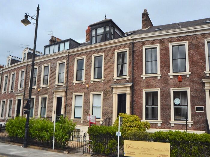 2 Bedroom Flat To Rent In Grange Crescent, City Centre, Sunderland, Tyne &amp; Wear, SR2