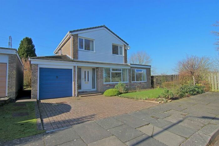 3 Bedroom Detached House For Sale In Castlesteads Drive, Sandsfield Park, Carlisle, CA2