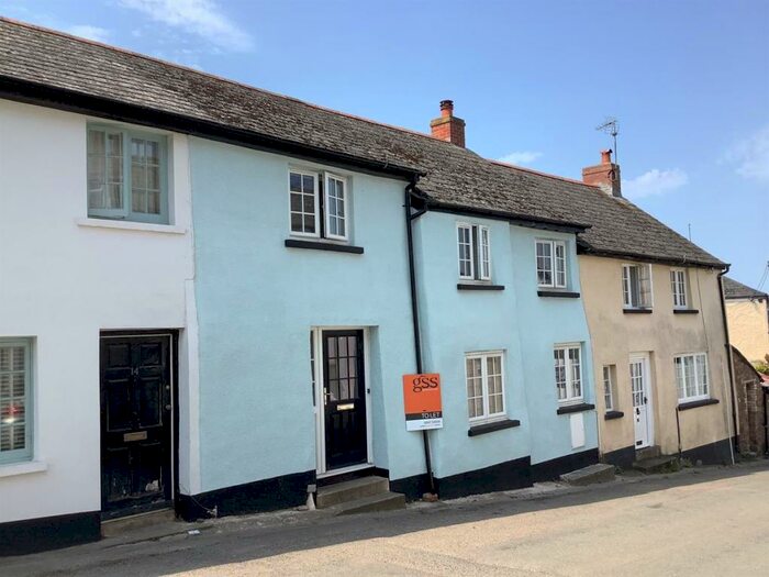 3 Bedroom Terraced House To Rent In Hatherleigh, EX20