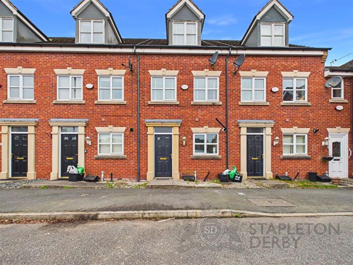3 Bedroom Town House For Sale In Alston Mews, St. Helens, WA10