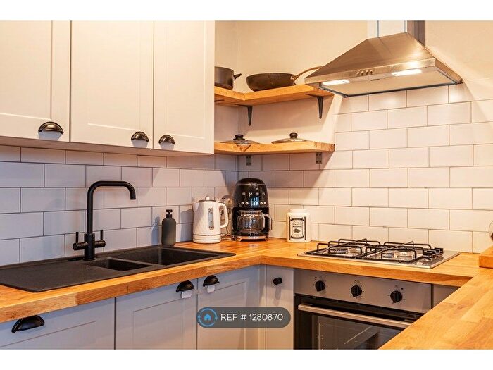 2 Bedroom Maisonette To Rent In Foord Road, Folkestone, CT20