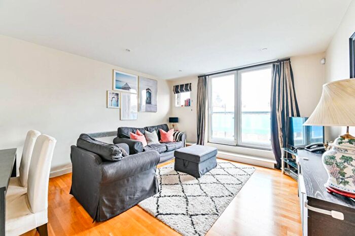 2 Bedroom Flat To Rent In Islington, Islington, London, N1