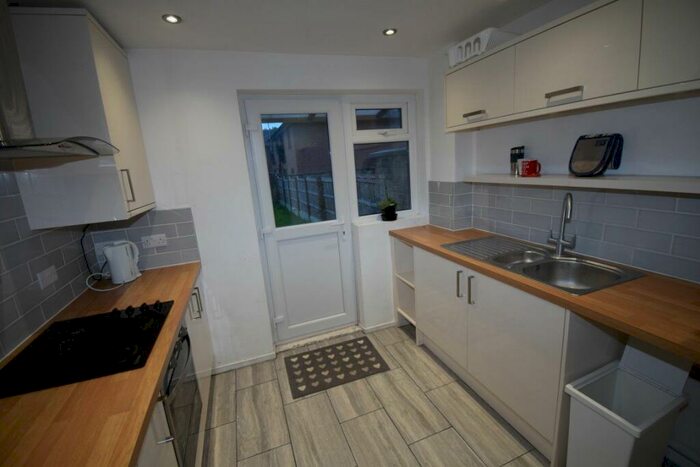 3 Bedroom House To Rent In Mundy Street, DE1