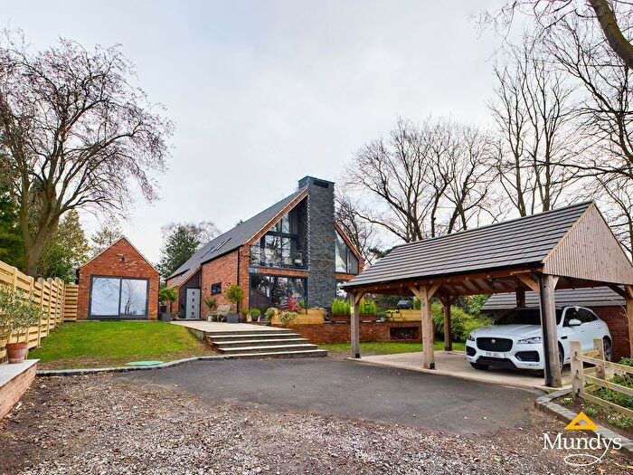 3 Bedroom Detached House For Sale In Bishop Norton Road, Market Rasen, LN8