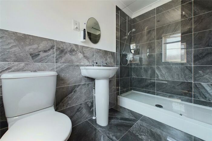 5 Bedroom Detached House For Sale In Stone Hill, St. Neots, Cambridgeshire, PE19