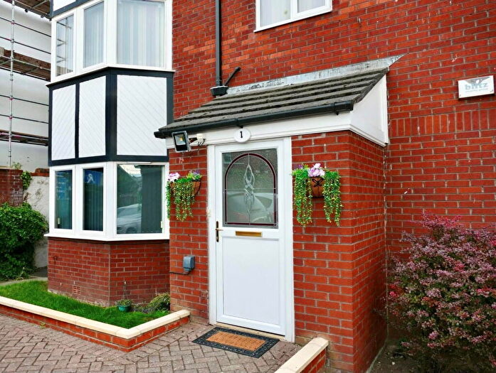 2 Bedroom Flat For Sale In London Street, Southport, PR9