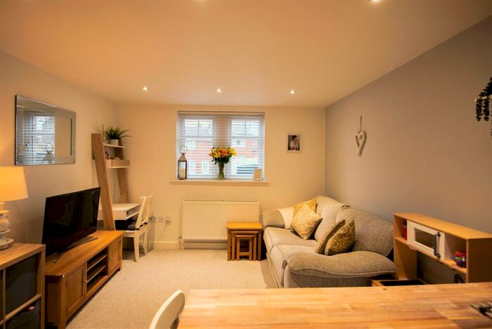 2 Bedroom Apartment To Rent In Skipton Road, Harrogate, HG1