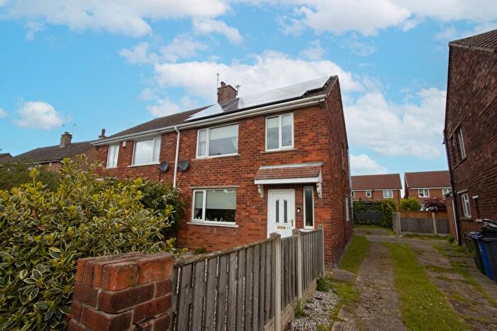 3 Bedroom Property For Sale In Locksley Avenue, Edenthorpe, Doncaster, DN3