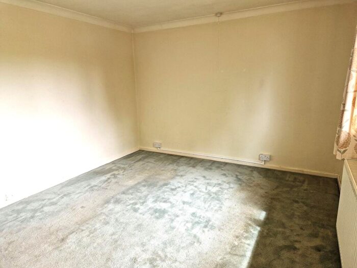 1 Bedroom Flat To Rent In Boldmere Close, Sutton Coldfield, B73