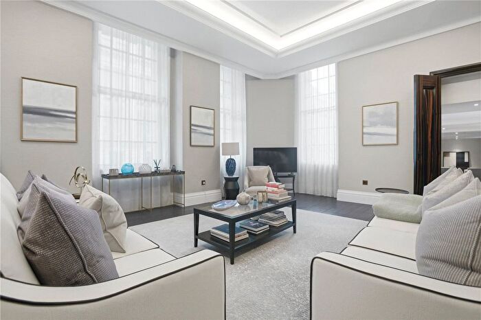 2 Bedroom Flat To Rent In Whitehall Place, London, SW1A