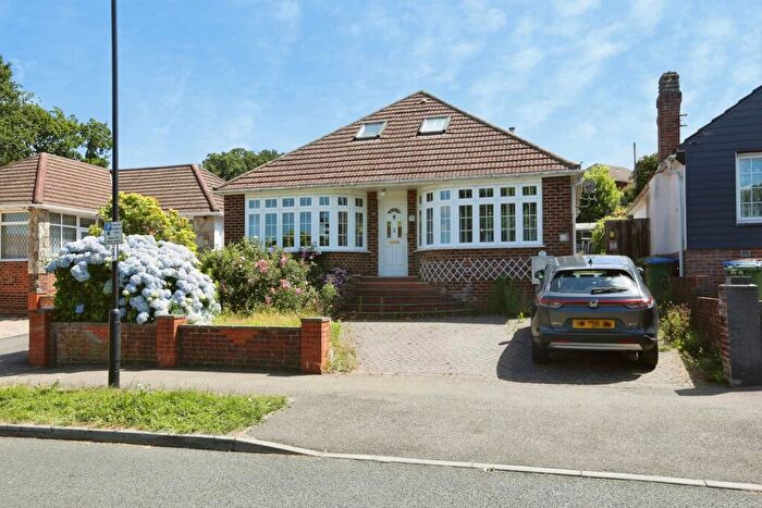 3 Bedroom Bungalow For Sale In Springford Road, Southampton, Hampshire, SO16