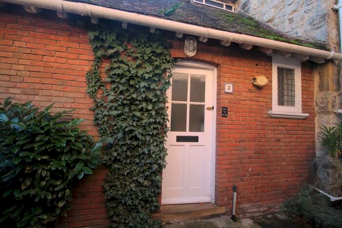 2 Bedroom Property To Rent In Churchyard, Ashford, TN23