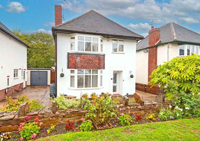3 Bedroom Detached House For Sale In Southfield Avenue, Hasland, S41