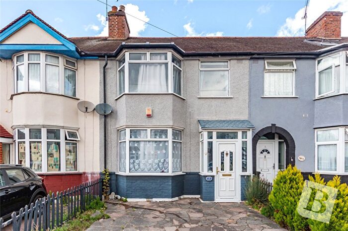 3 Bedroom Terraced House For Sale In Hickman Road, Chadwell Heath, RM6