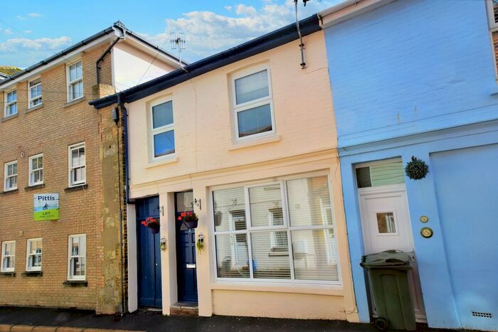 3 Bedroom Terraced House To Rent In Market Street, Ventnor, PO38