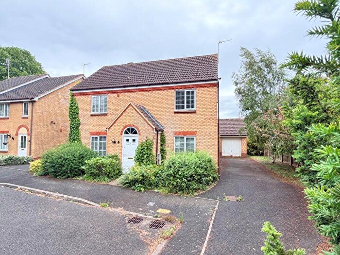 4 Bedroom Detached House To Rent In Haggar Street, Stone, HP17