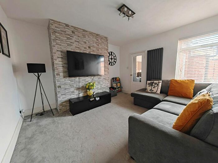3 Bedroom Flat For Sale In Northbourne Road, Jarrow, NE32