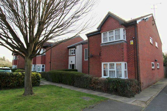 Studio To Rent In Clarkes Drive, Uxbridge, UB8