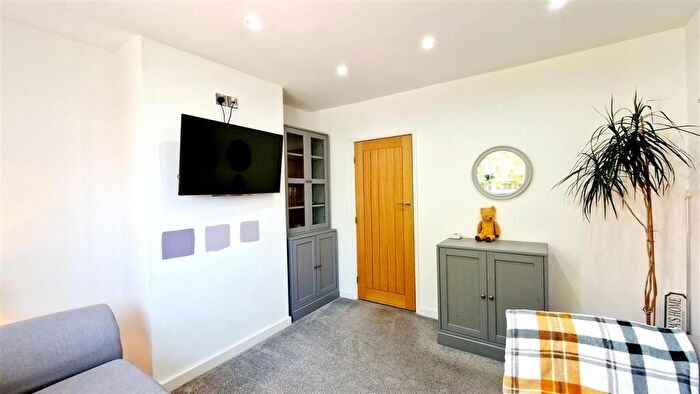 2 Bedroom Bungalow To Rent In Wellfield, Winsford, CW7