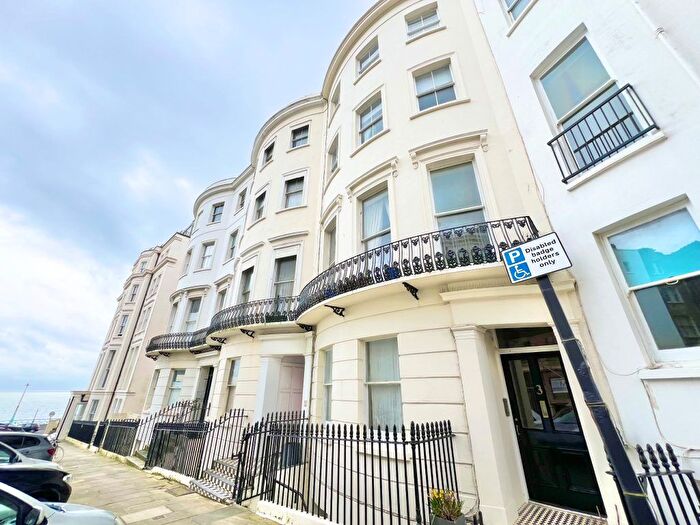 2 Bedroom Flat To Rent In Chesham Place, Brighton, BN2