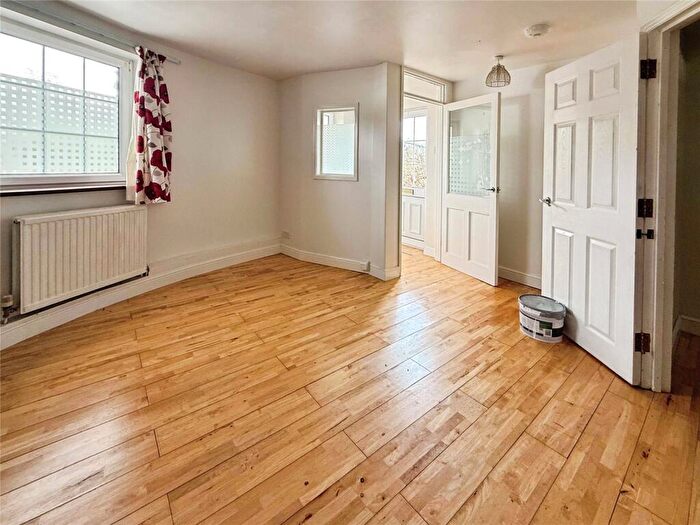1 Bedroom Semi-Detached House To Rent In Pound Lane, Exmouth, Devon, EX8
