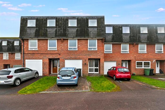 3 Bedroom Town House For Sale In Downside Close, Eastbourne, BN20