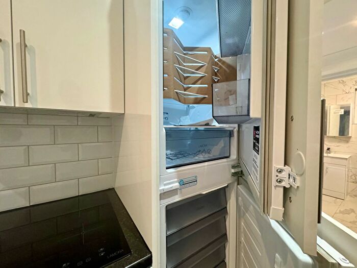 1 Bedroom Flat To Rent In Waylen Street, Reading, RG1