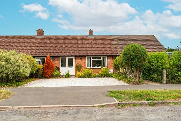 3 Bedroom Semi-Detached Bungalow For Sale In Whitton Close, Swavesey, Cambridge, CB24