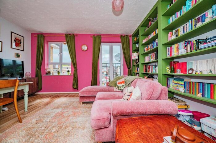 1 Bedroom Flat For Sale In Grove Road, Luton, Bedfordshire, LU1