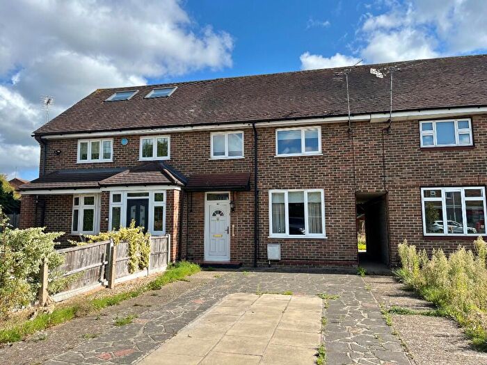 2 Bedroom Terraced House For Sale In Straight Road, Romford, RM3