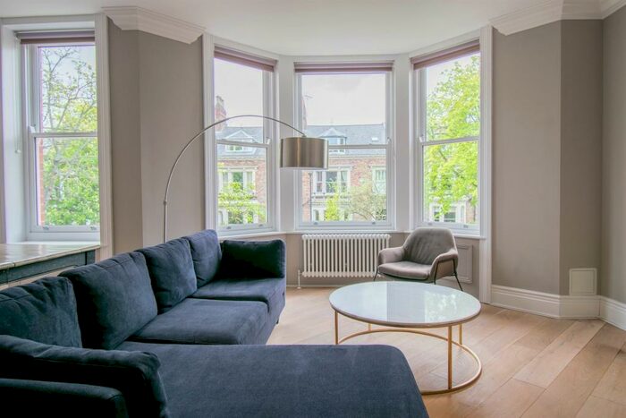 2 Bedroom Apartment To Rent In Gosforth, Newcastle Upon Tyne, NE3