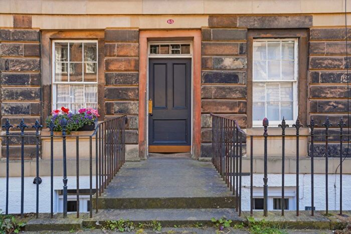 1 Bedroom Flat For Sale In Cumberland Street, New Town, Edinburgh, Midlothian, EH3