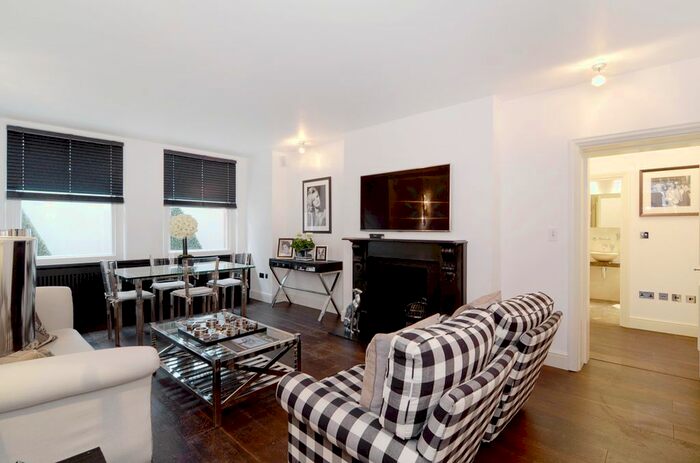 3 Bedroom Flat To Rent In Rutland Court, London, SW7