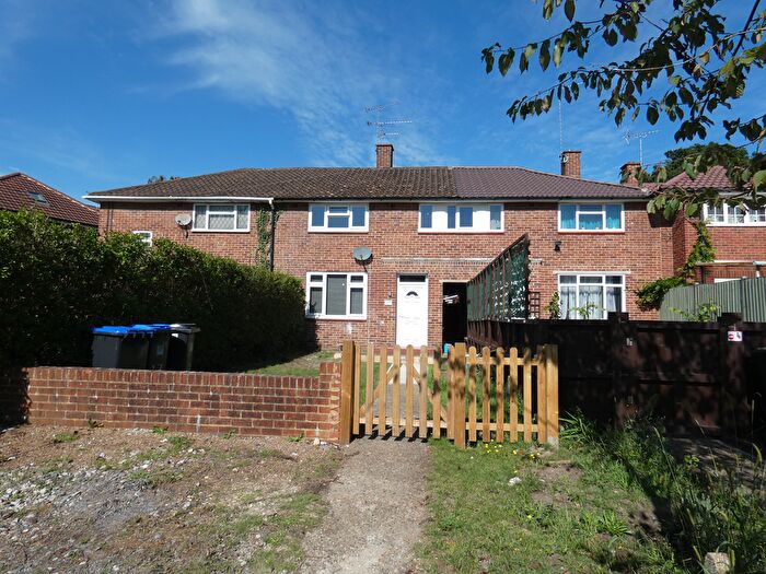 2 Bedroom Property To Rent In Lockwood Path, Sheerwater, GU21