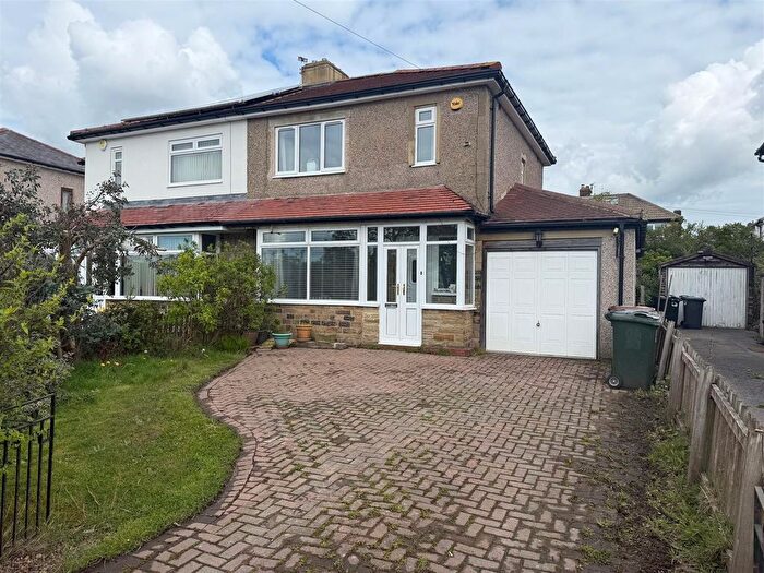 3 Bedroom Semi Detached House For Sale In Wrose Road, Wrose, Bradford, BD2