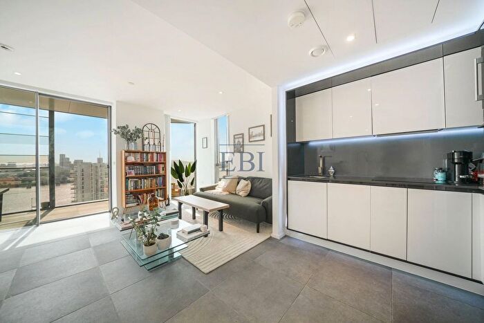 1 Bedroom Flat For Sale In Dollar Bay Point, Dollar Bay Place, London, E14